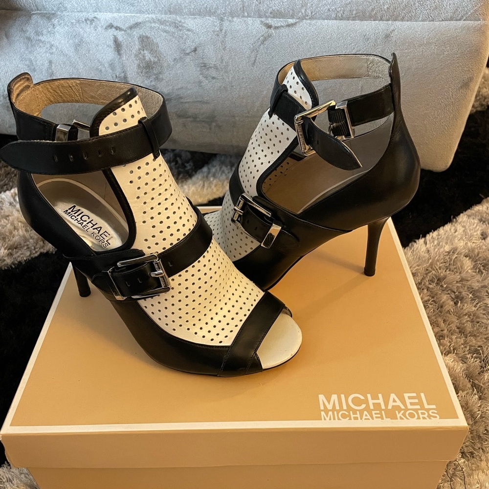 Michael Kors only worn once